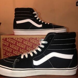 Mens Size 10.5 Women’s 12 - VANS Sk8 Hi Brand New and Unworn